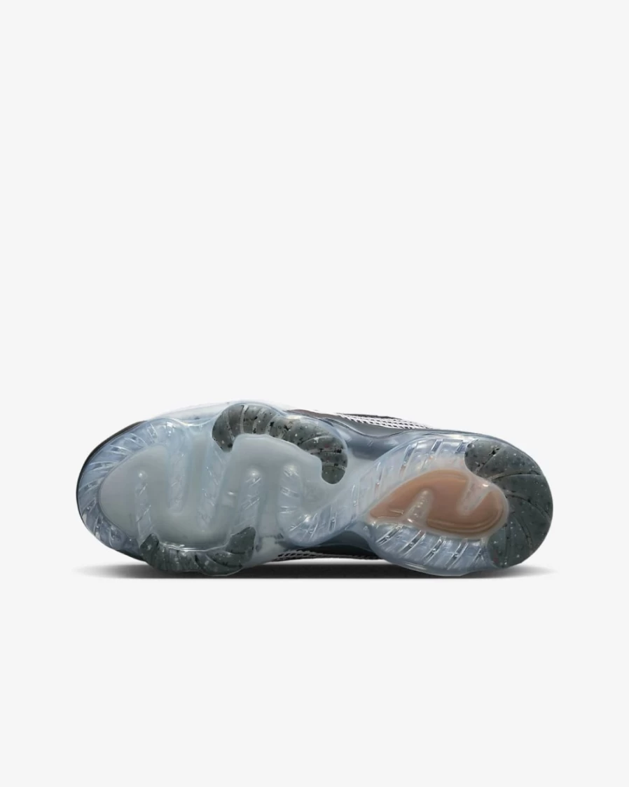 Nike Air VaporMax 2021 FK Boys' Running Shoes - White/Black/Anthracite/Kumquat